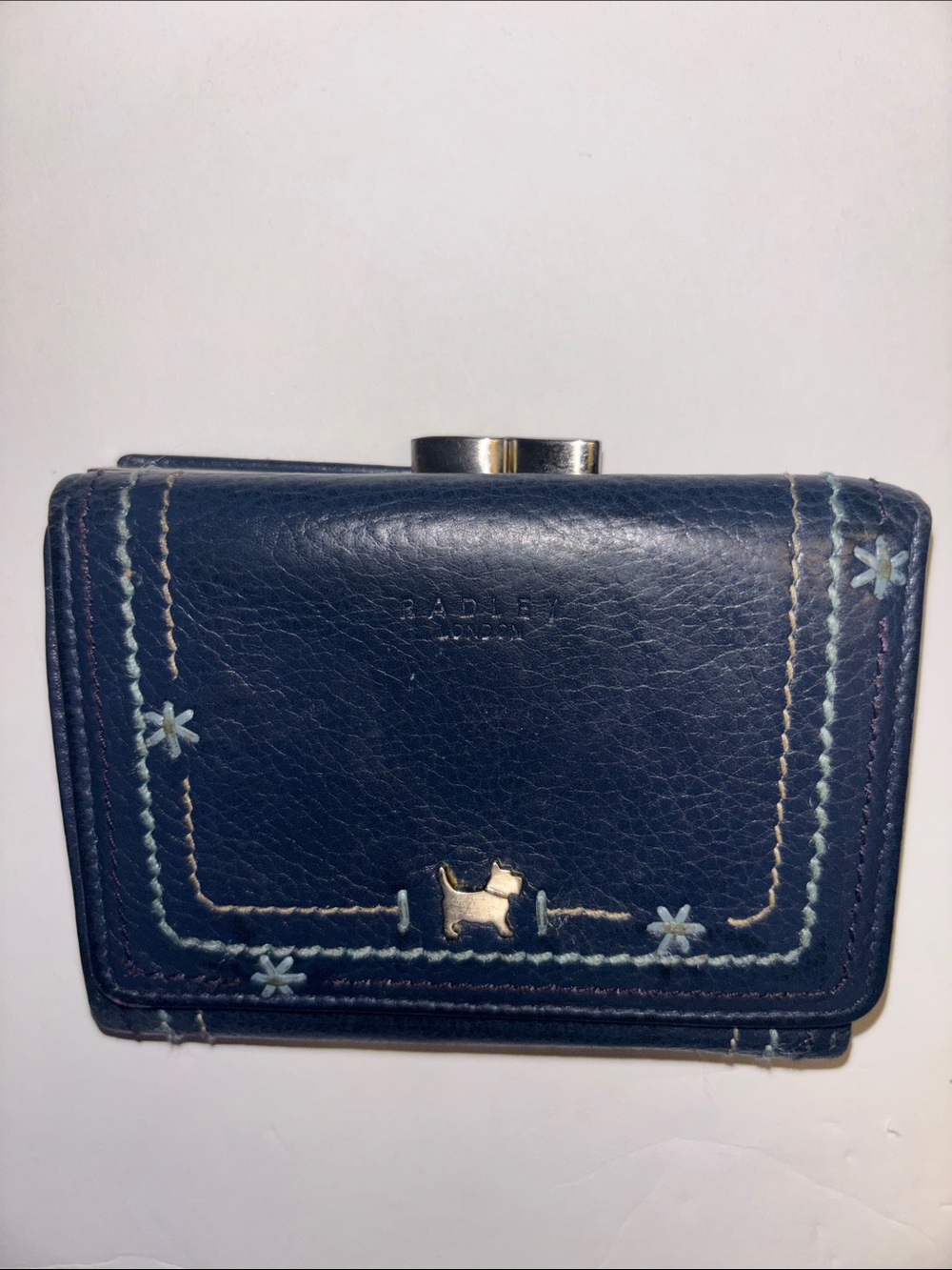 RADLEY OF LONDON NAVY BLUE TRI FOLD WALLET LIGHT BLUE STITCHING ACCENT DOG LOGO